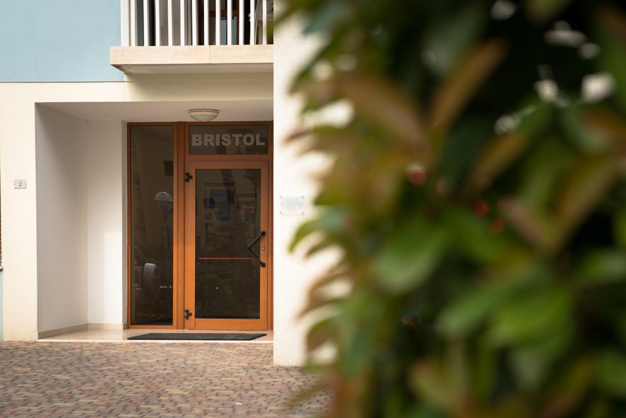 Residence Bristol Bibione Zewnętrze zdjęcie