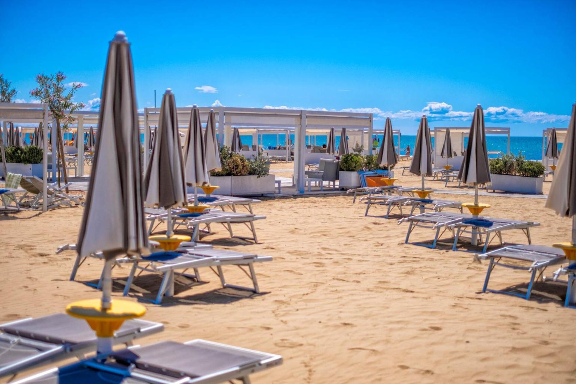 Residence Bristol Bibione Zewnętrze zdjęcie