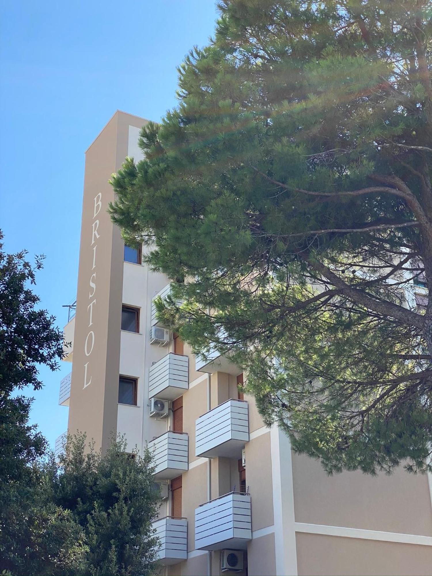 Residence Bristol Bibione Zewnętrze zdjęcie